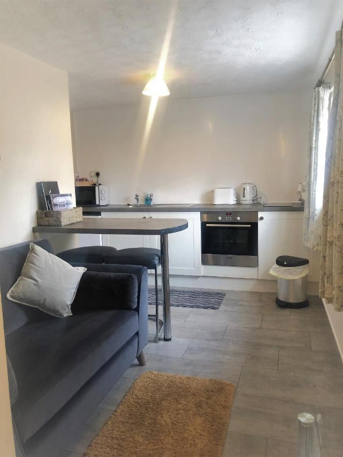 Little Park Holiday Homes Self Catering Cottages 1 & 2 Bedrooms Available Close To Tutbury Castle Bagian luar foto